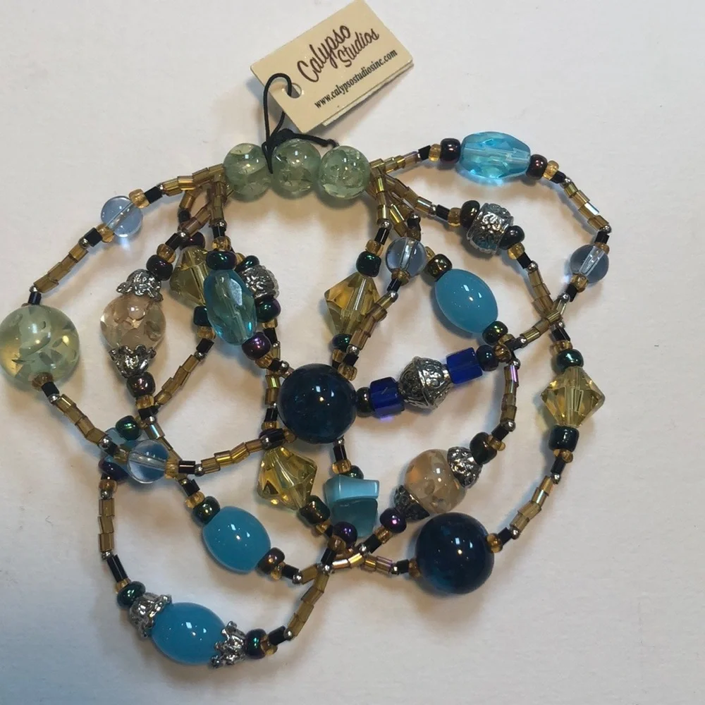 Calypso Studios bracelet beaded multi color 5 strand elastic stretchy Y2K